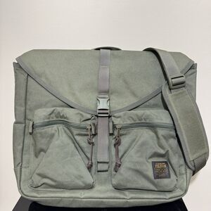 Filson Surveyor Messenger Bag Service Green Lightweight Laptop Crossbody New